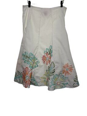 Embroidered White skirt by Sunny Leigh, Beautiful Rich Colored Flowers, Size 12